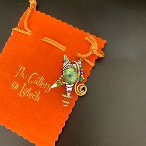 Liztech star pendant